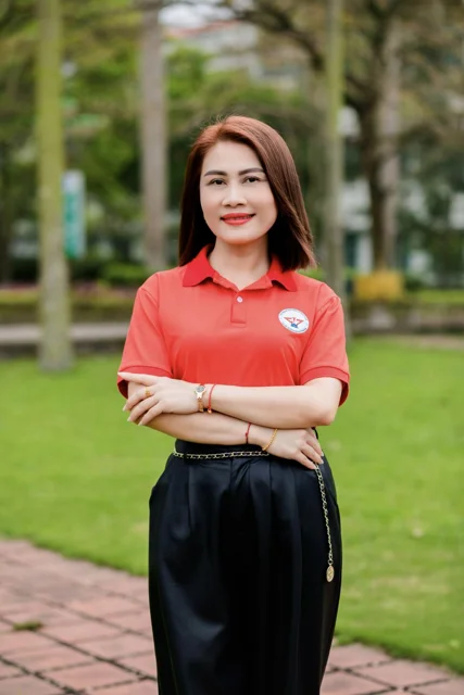 TS. Hoàng Hương Ly