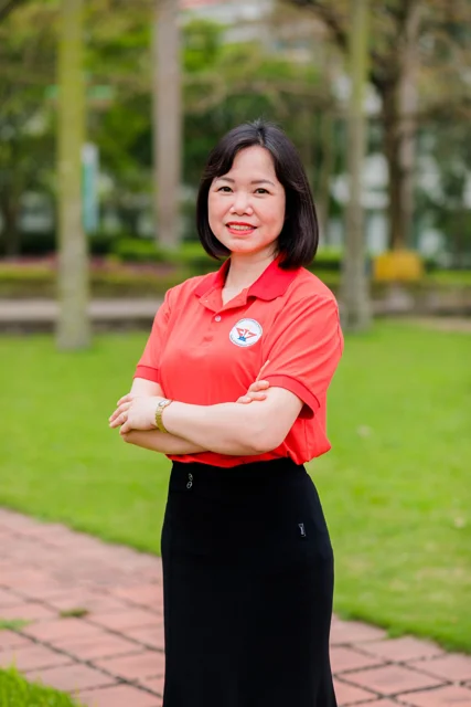 TS. GVC. Phùng Thị Thu Hà