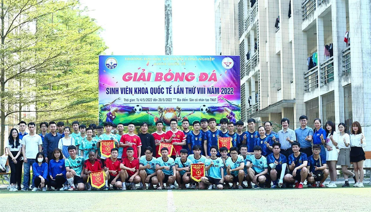 Khai mạc giải bóng đá sinh viên khoa Quốc tế năm 2022