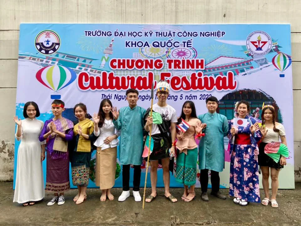Cultural Festival: Lễ hội văn hóa quốc tế nhiều màu sắc