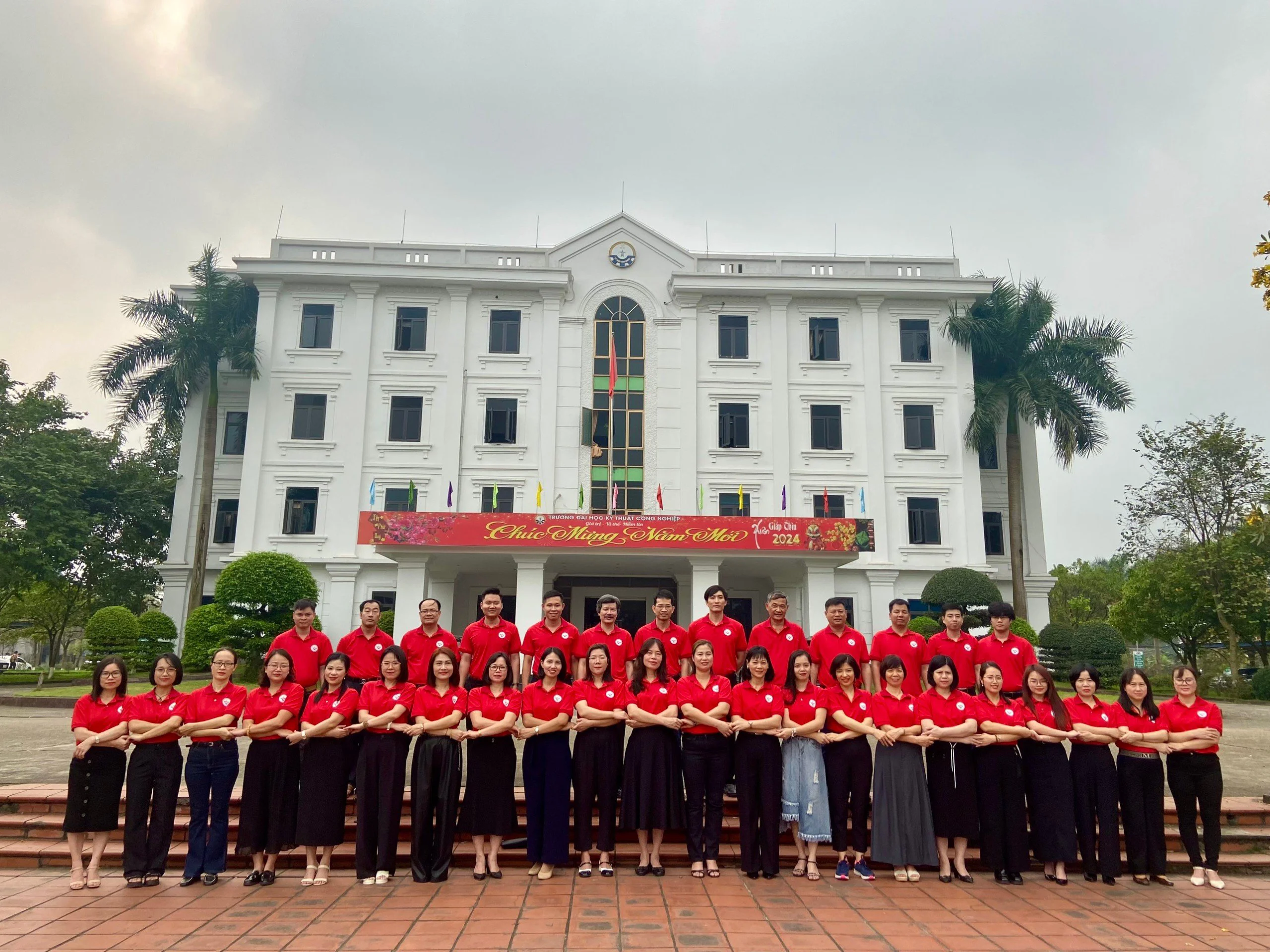 Thông tin liên hệ