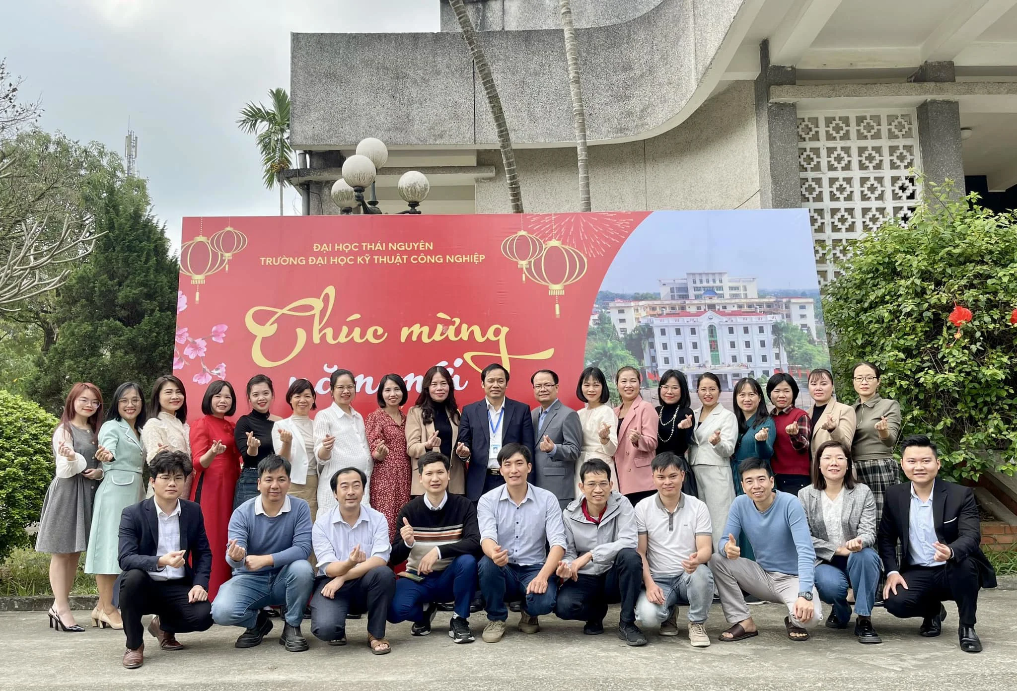 Khoa Quốc tế tưng bừng không khí khai xuân 2024