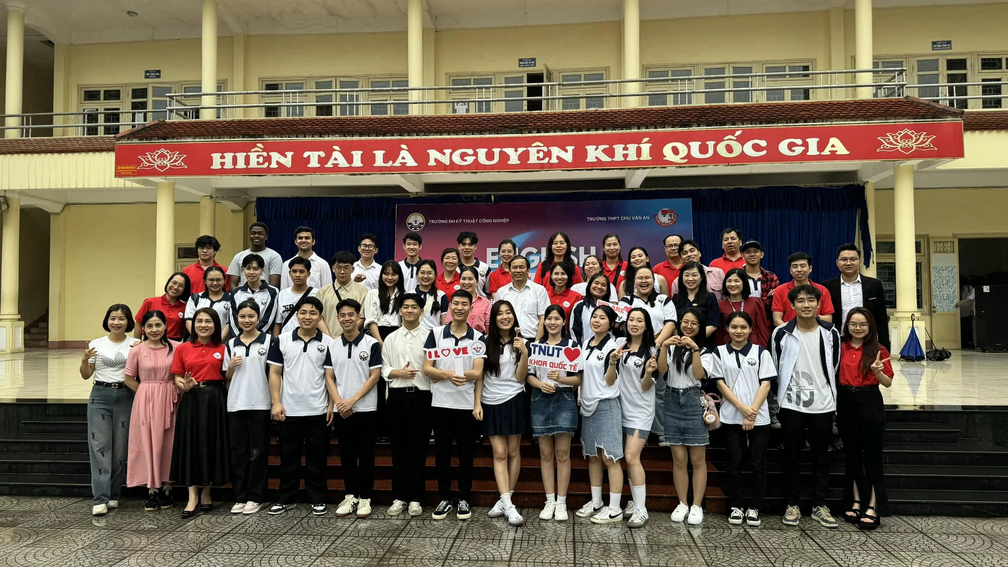 English Festival tại trường THPT Chu Văn An