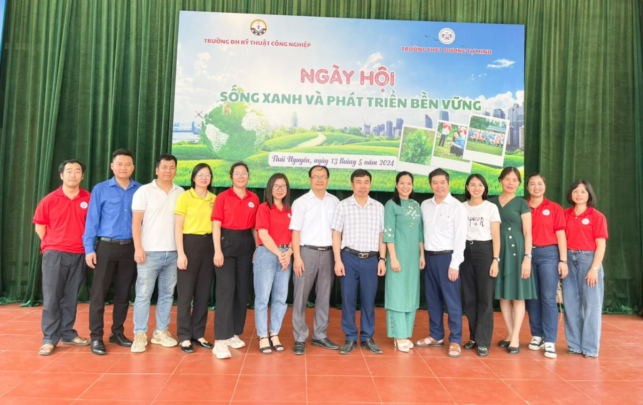 Ngày hội sống xanh và phát triển bền vững tại THPT Dương Tự Minh