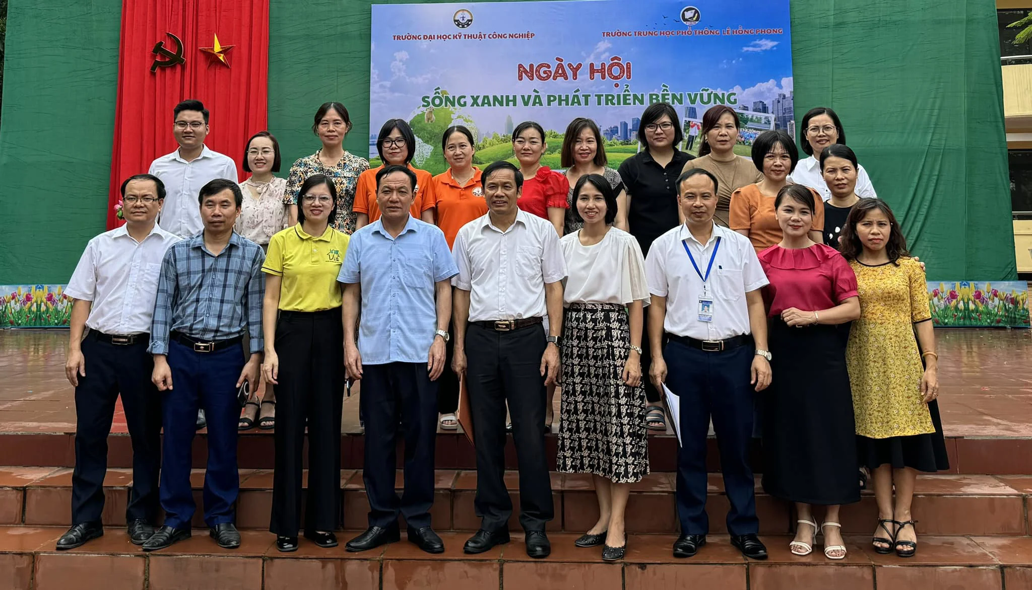 Ngày Hội Sống Xanh và Phát Triển bền Vững tổ chức tại THPT Lê Hồng Phong - Thái Nguyên
