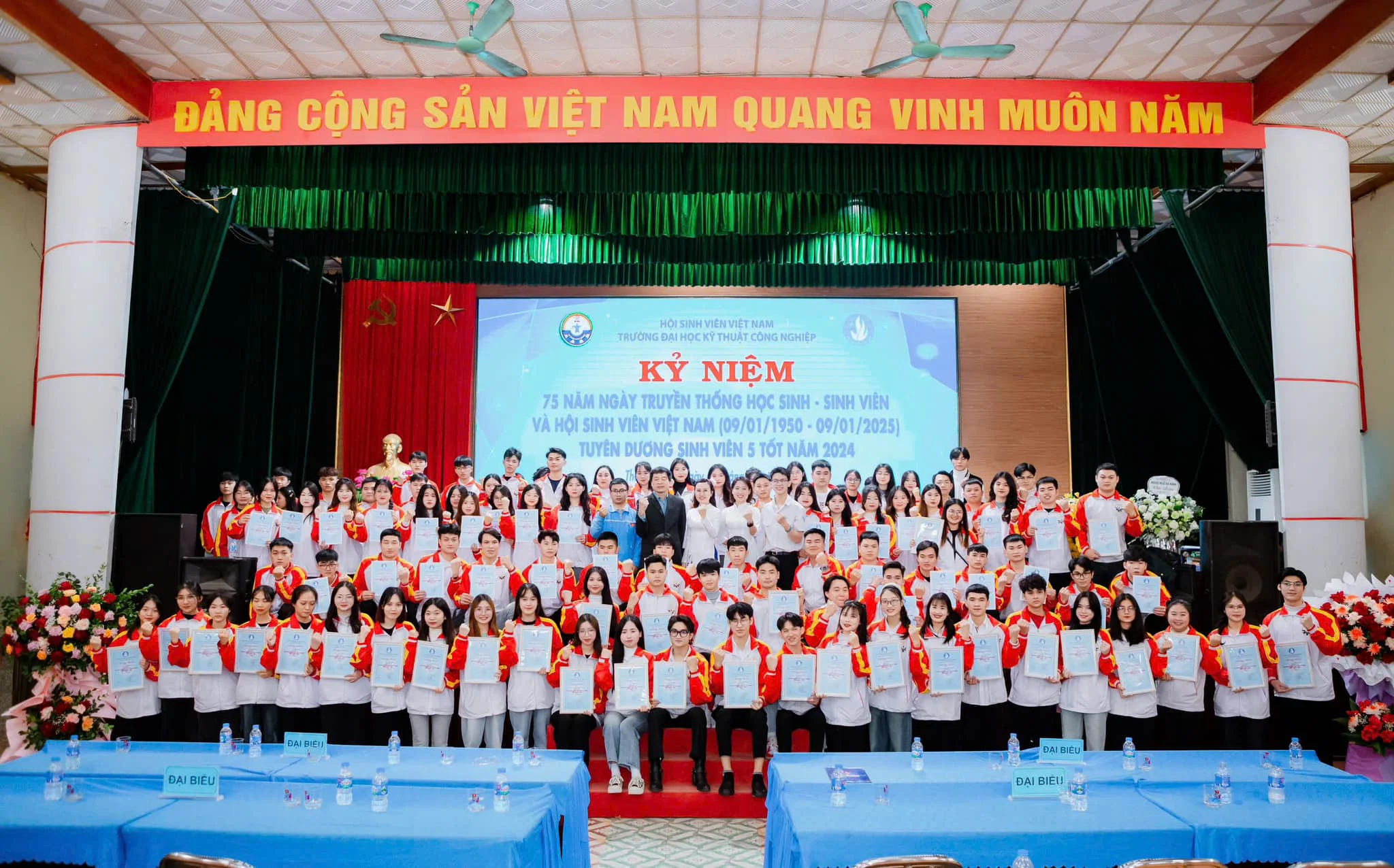 TUYÊN DƯƠNG SINH VIÊN 5 TỐT CÁC CẤP, NĂM HỌC 2023-2024